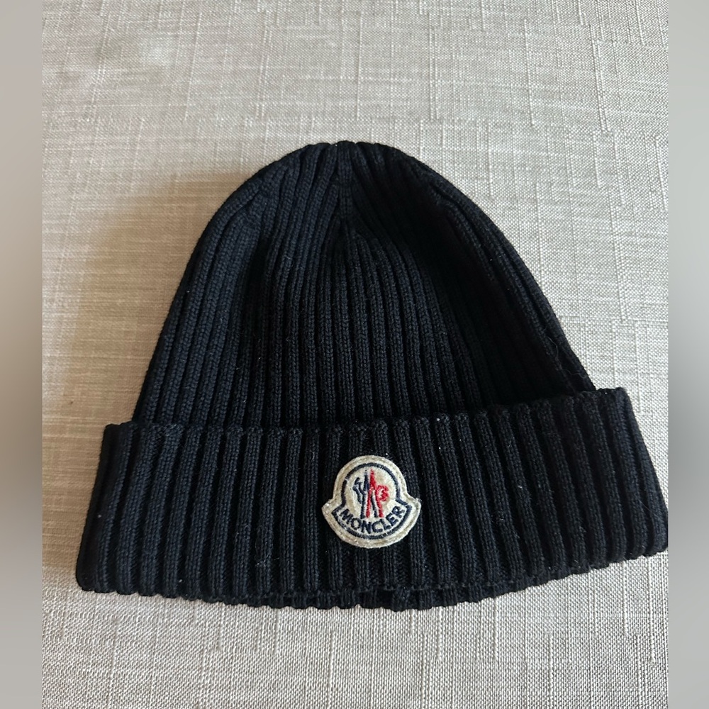 Moncler wool black beanie hat (unisex)